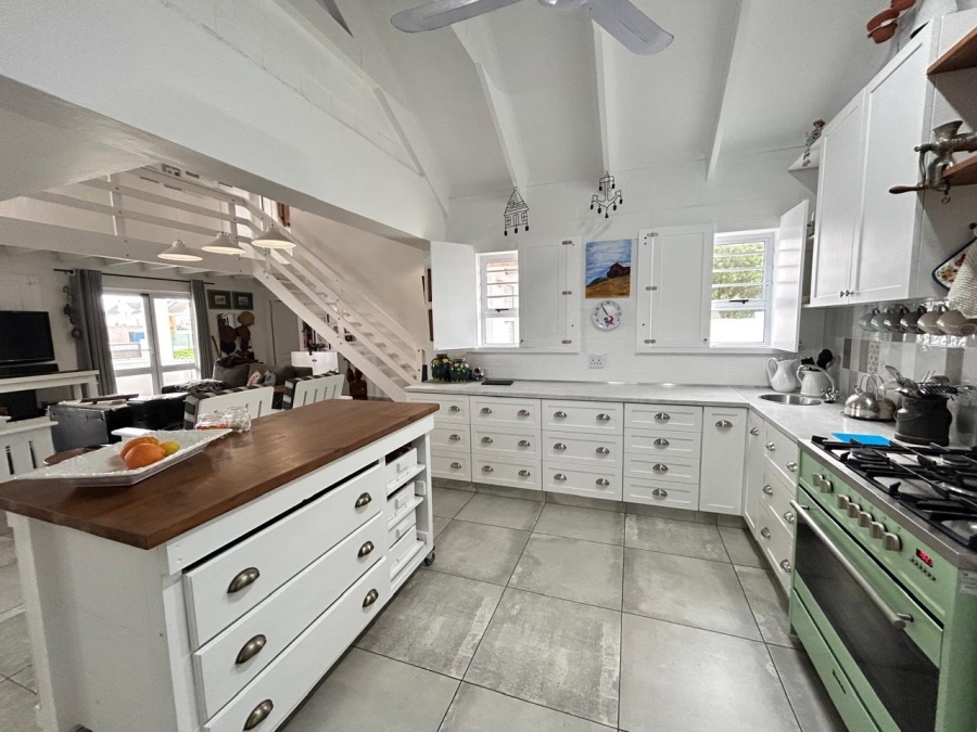 3 Bedroom Property for Sale in Britannia Bay Western Cape